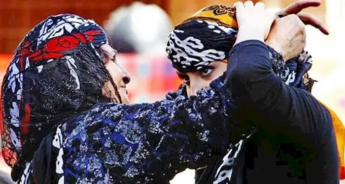 گلونی؛ میراث رنگین و سه هزار ساله زاگرس