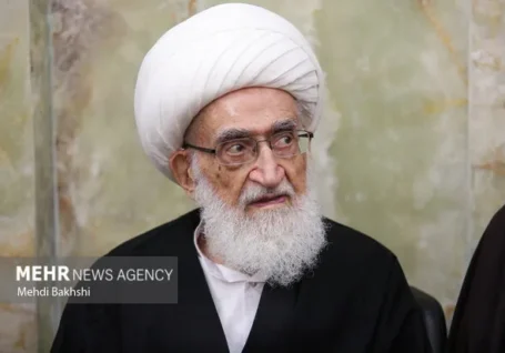 رعایت خطوط قرمز اعلام شده از سوی رهبری در گفتگوهای جاری ضروری است