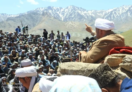 مراسم بزرگداشت عید غدیر بر روی کوه در افغانستان