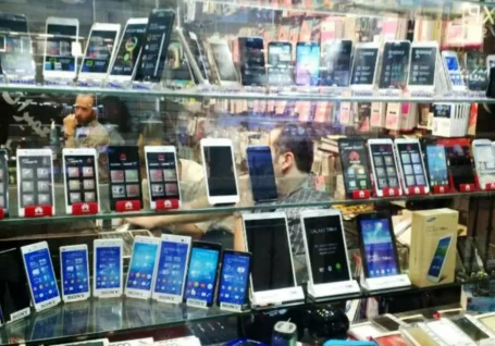 بازار موبایل قفل شد؛ نه خریداری هست و نه فروشنده!