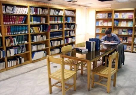 ساخت چهار کتابخانه استان سمنان در مراحل اخذ زمین است