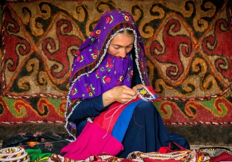 صنایع دستی خراسان شمالی؛ تجلیِ زیبایی در تار و پودِ زندگی