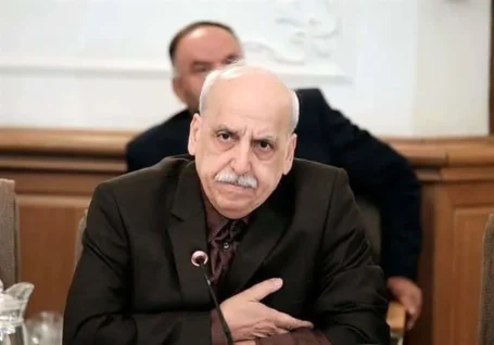 عبده تبریزی: ایران به جای خلق فرصت شغلی به سمت توزیع شغل با بهره وری پایین حرکت کرده است | اقتصاد ایران به تغییر جهت از از «اشتغال زایی دستوری» به «اشتغال زایی بهره ور» نیاز دارد