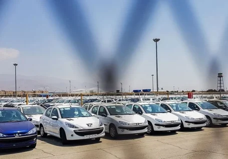 کاهش قیمت خودرو در بازار آزاد امروز ۷ خردادماه ۱۴۰۵