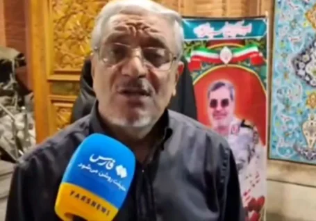 سخنگوی وزارت دفاع: دست به ماشه آماده دفاع از ملت ایران هستیم