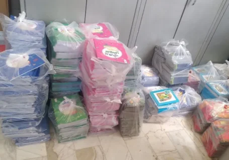 ۴ هزار جلد کتاب در مناطق محروم و روستایی الیگودرز توزیع می شود