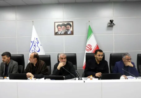 جزئیات جلسه غیرعلنی مجلس با وزیر بهداشت درباره گرانی دارو و شهریه دانشجویان