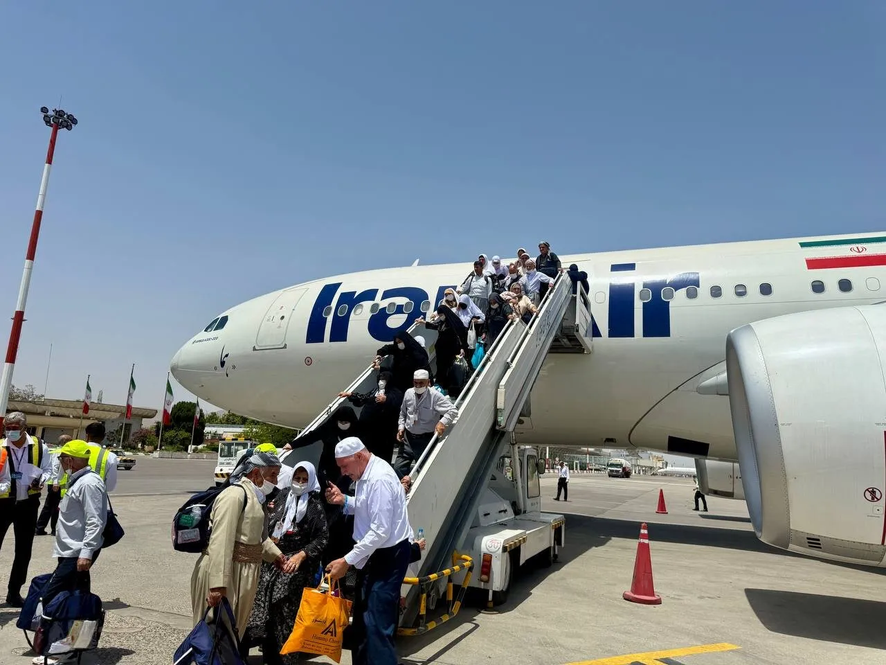 فرودگاه شیراز میزبان عملیات بازگشت زائران حج تمتع ۸ استان کشور فرودگاه شیراز میزبان عملیات بازگشت زائران حج تمتع ۸ استان کشور