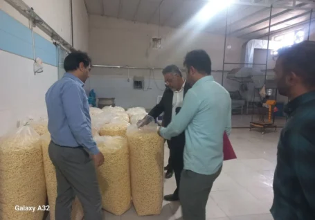 کشف کارگاه تولید پفک غیربهداشتی در زاهدان