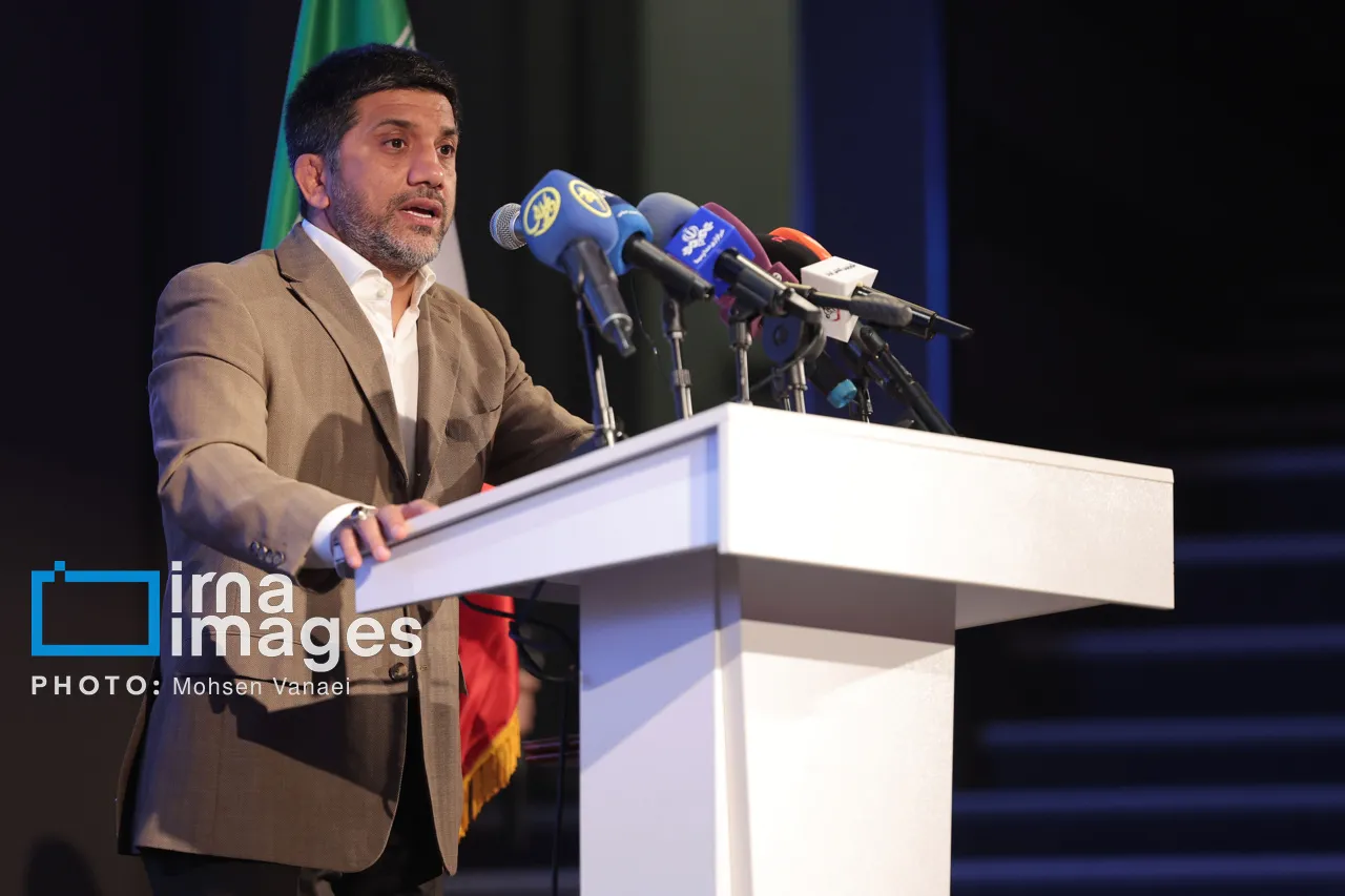 دبیر: مدیریت فقط کت و شلوار پوشیدن نیست/ توسعه کشتی نتیجه نگاه رهبر شهید انقلاب است