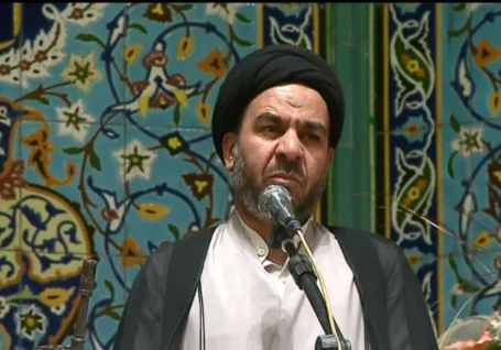 خطیب جمعه خمین: قیام ۱۵ خرداد، نقطه عطف نقش آفرینی مرجعیت برای نظام سازی اسلامی بود