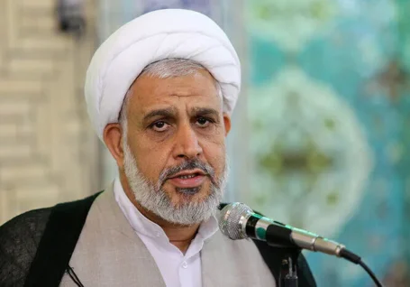 خطیب جمعه کرمان: دستگاه قضا با افراد سودجو در بازار و عاملان ایجاد نارضایتی ها برخورد کند