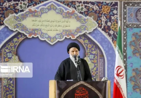 امام جمعه اهواز: تشییع رهبر شهید انقلاب در منطقه ماندگار می شود
