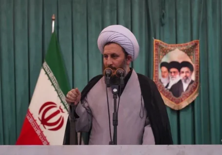 امام خمینی(ره) با قیام ۱۵ خرداد بیداری امت اسلامی را رقم زد
