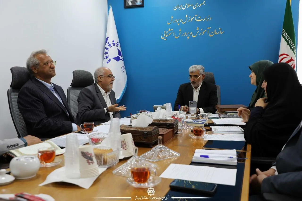 توسعه برنامه های تخصصی و توانمندسازی معلمان و مربیان در حوزه تربیت بدنی