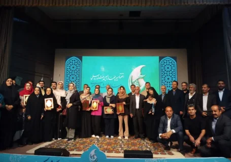 برگزیدگان جشنواره مشاعره رضوی در شهرکرد معرفی شدند