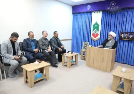 امام جمعه سمنان: زمینه حضور و فعالیت جوانان کارآفرین در امور اقتصادی استان فراهم شود