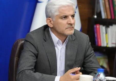 معاون عمرانی استاندار لرستان: تخلفات ساختمانی خرم آباد، تردد معلولان را خطرناک کرده است