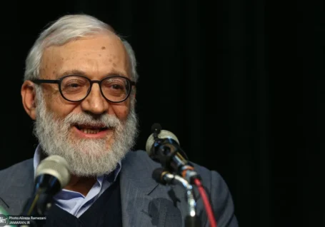 محمدجواد لاریجانی: رفتن ایران و قالیباف به اسلام آباد غلط بود/ سایه ترورها وجود دارد، آن ها هم باید بدانند که حتما بهایش را می پردازند و ترور، ترور دارد/ اینکه فکر کنیم در صورت تحویل اورانیوم ها و حق غنی سازی جنگ تمام می شود، اشتباه محاسباتی است