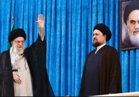 راویتی از اقدام ناپسند احمدی نژاد در مراسم سالگرد رهبر فقید انقلاب