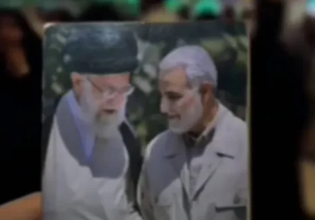 فیلم/ یاد قائد شهید امت در بین الحرمین زنده نگه داشته شد