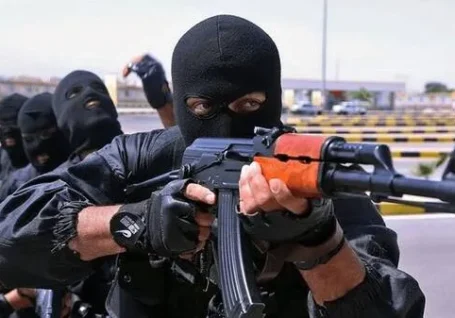 انهدام تیم تروریستی مجهز به سلاح و بمب دست ساز