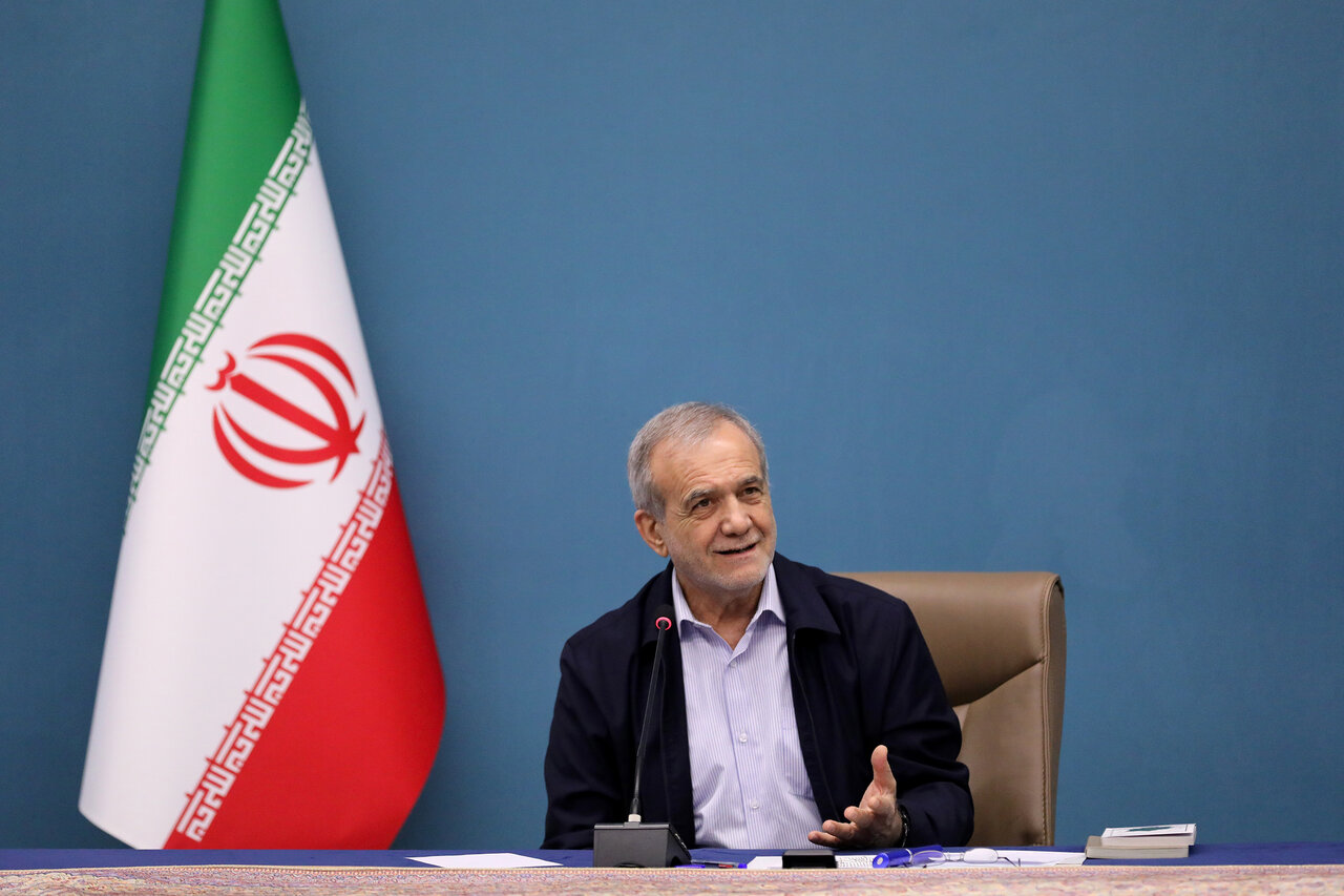 تقدیر پزشکیان از مواضع پاپ؛ با مطالبات غیرقانونی آمریکا مقابله شود