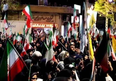 شکوه حضور مردم دیار آفتاب در هفتاد و نهمین شب بیعت با رهبر انقلاب