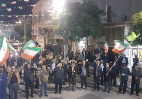 اقامه نماز استغاثه در نودمین شب بیعت با رهبر معظم در حسینیه شهدای اراک