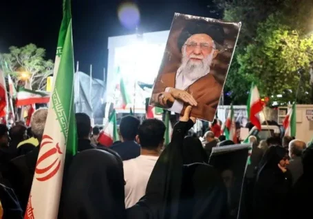 نودمین شب تجمع مردمی در آزادشهر؛ حضور گسترده شهروندان