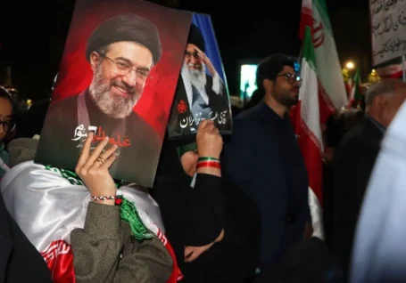 حضور پرشور مردم مهاجران در نود و دومین شب بیعت با ولایت فقیه