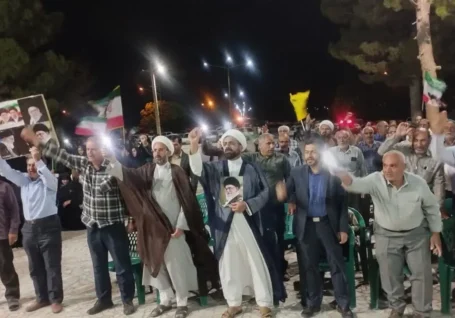 تداوم حماسه حضور و ایستادگی کوهبنانی ها در خیابان