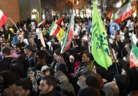 صد و یکمین شب پایداری مردم ولایی شازند در راه وطن