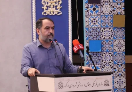 معلمان جهادگر پیشتازان جهاد تبیین در مدرسه های ایران هستند