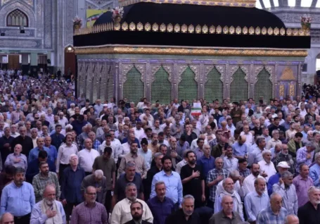 اقامه نماز جمعه تهران در حرم امام خمینی (ره) / عکس