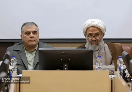 نشست کمیسیون اصل ۹۰ مجلس با وزیر نفت
