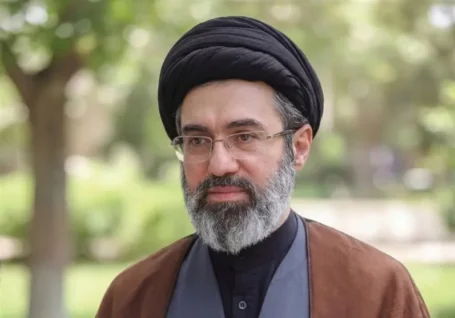 روایت منتشر شده درباره جراحت پای رهبر انقلاب غیر واقعی است