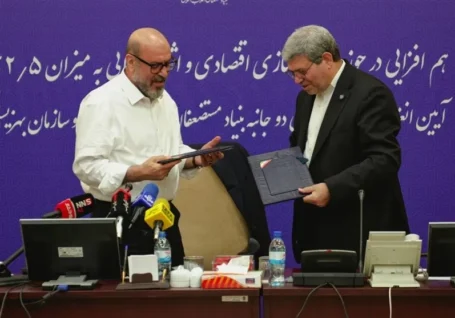 تفاهم بنیاد مستضعفان و بهزیستی برای ایجاد ۲۰ هزار شغل
